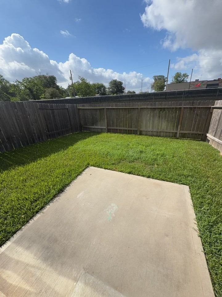 505 Hines Ave - Photo 5 of 7