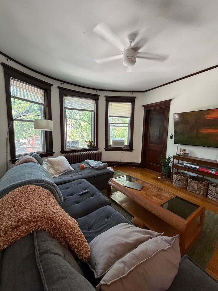 2701 N Whipple St - Photo 3 of 24