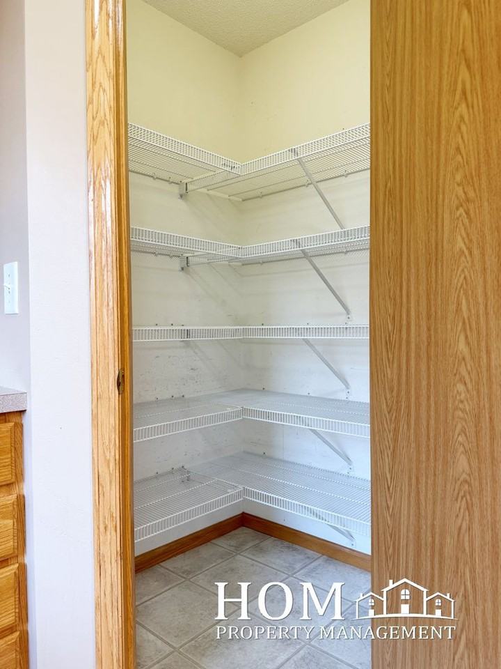 421 Tanager Path - Photo 7 of 18
