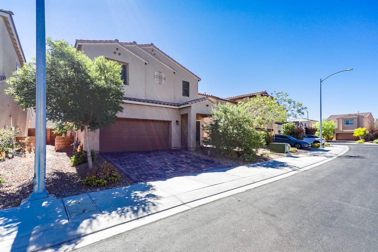 5650 Adobe Jack St - Photo 2 of 43