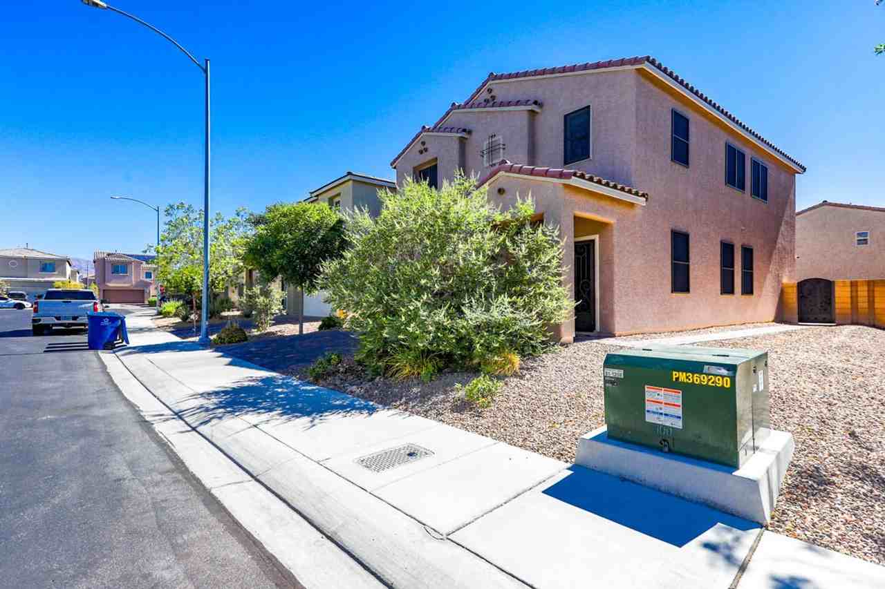 5650 Adobe Jack St - Photo 3 of 43
