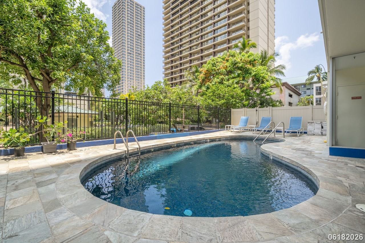 2085 Ala Wai Blvd #B64 - Photo 6 of 28