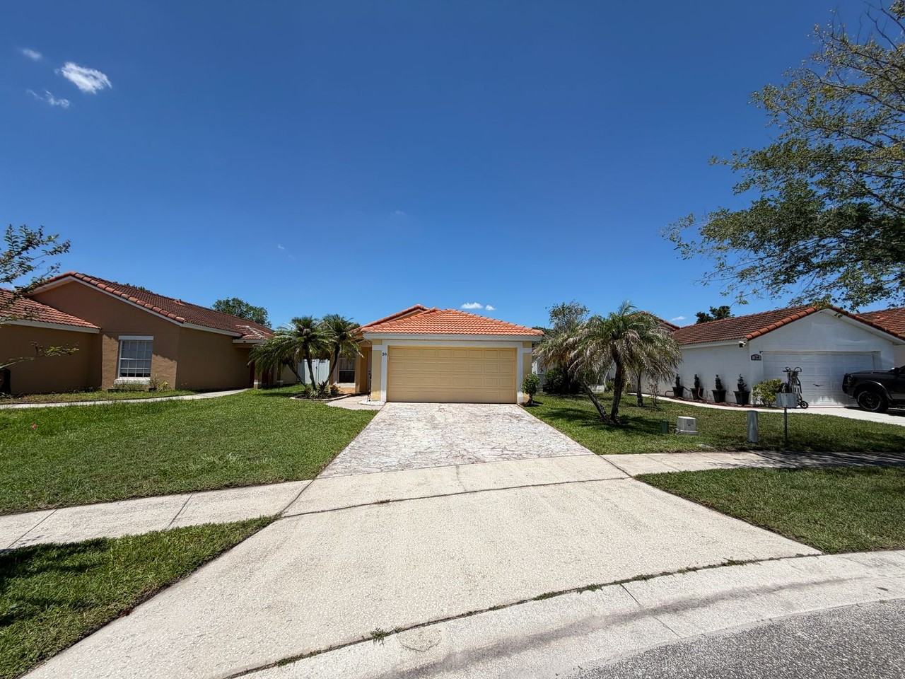 38 Vanna Ct - Photo 3 of 34