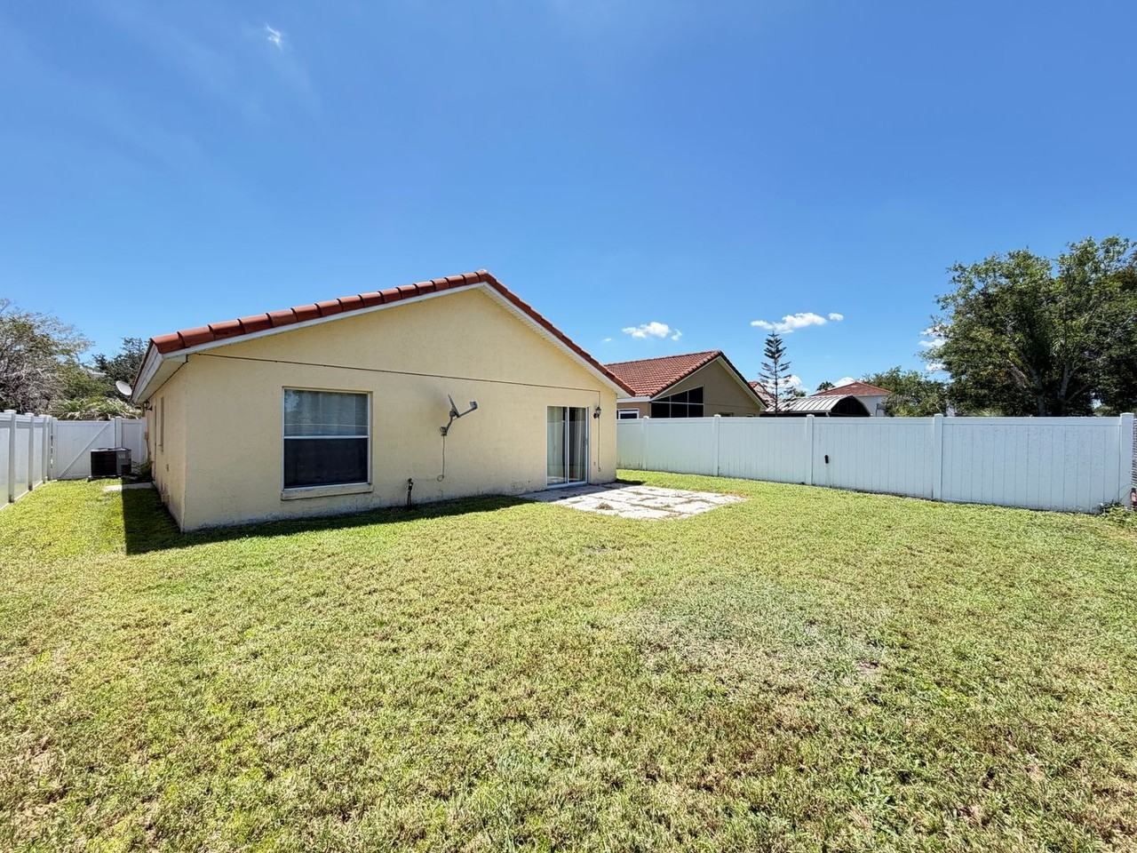 38 Vanna Ct - Photo 5 of 34