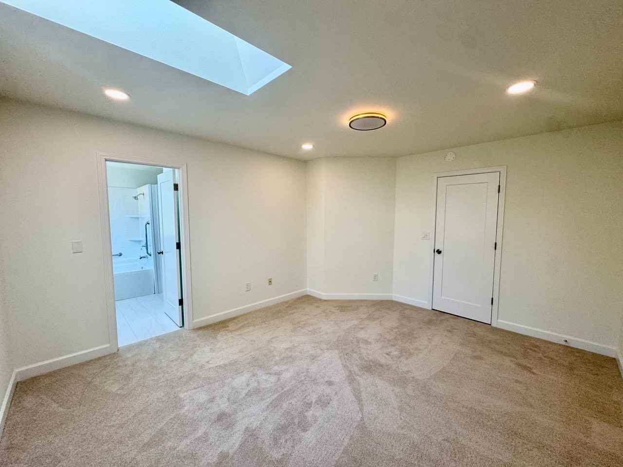 10316 176th Ave Ne - Photo 4 of 17