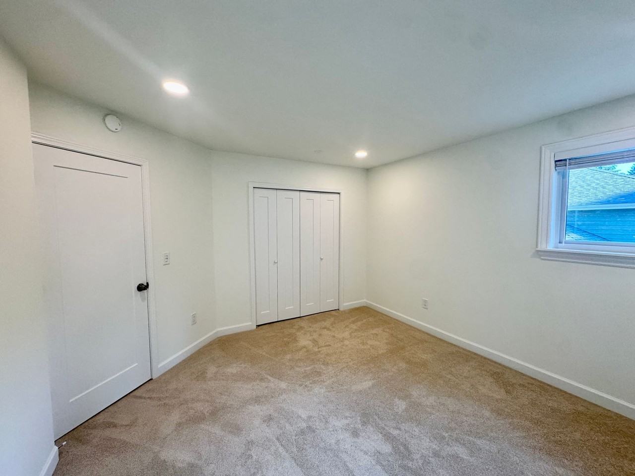 10316 176th Ave Ne - Photo 5 of 17