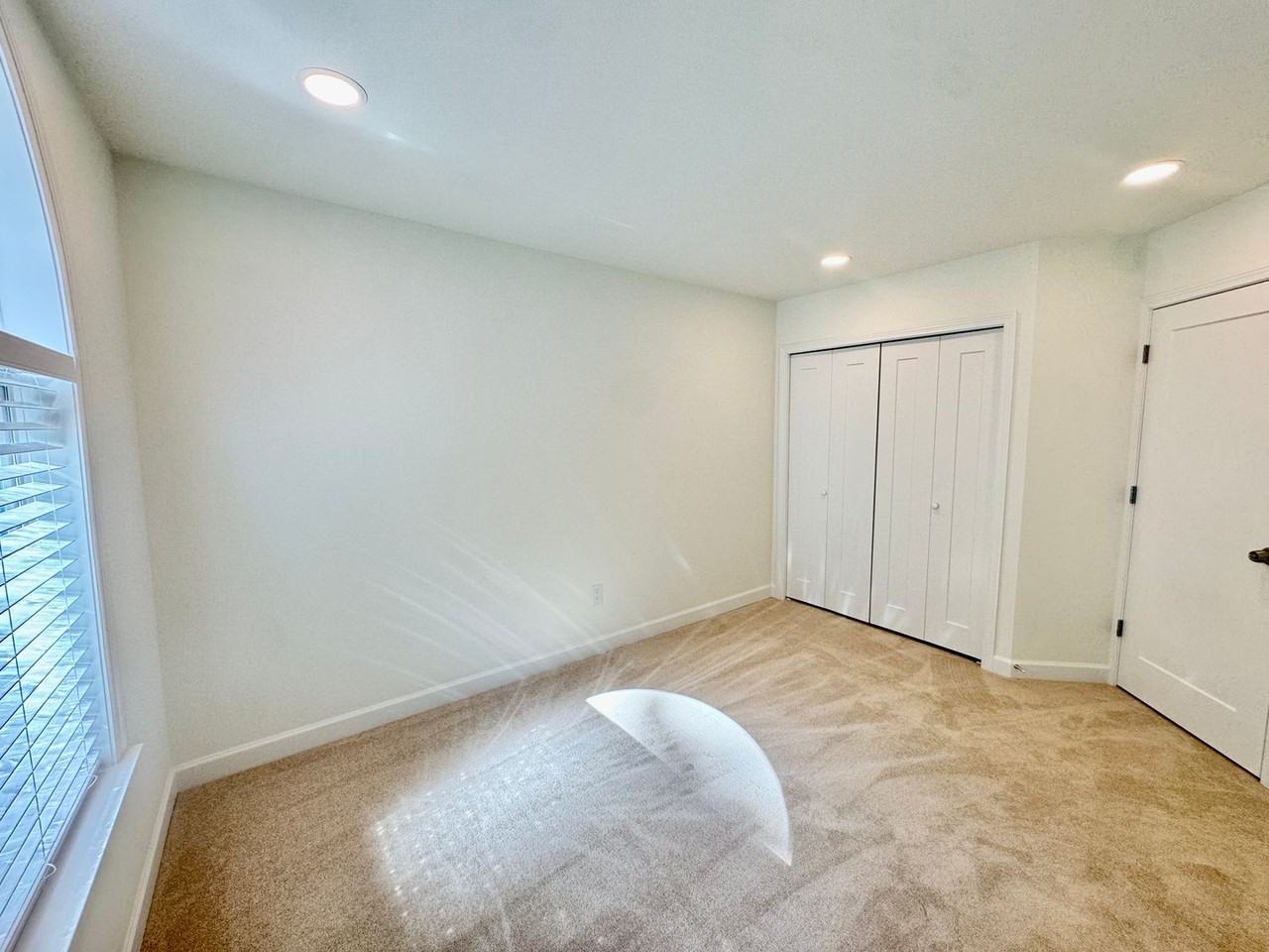 10316 176th Ave Ne - Photo 6 of 17