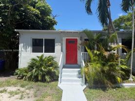 2742 Sw 32nd Ave - Photo 1 of 1
