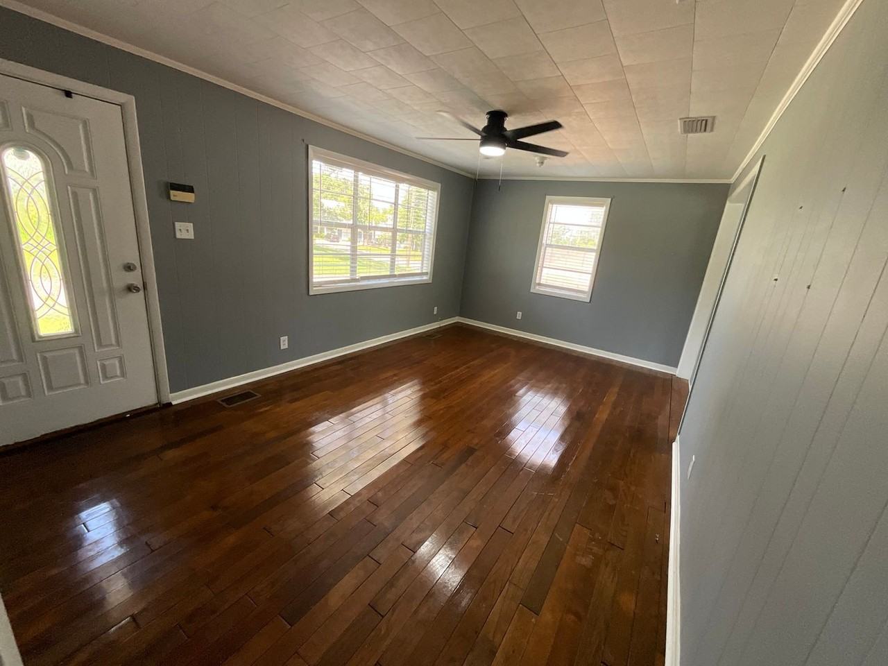 4395 PATTERSON -4395 #4395 - Photo 2 of 11