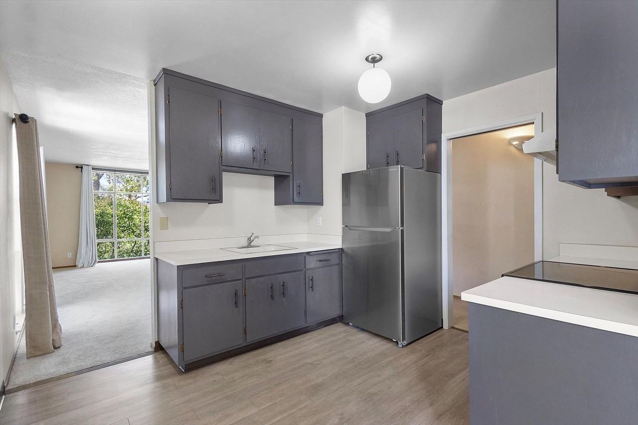 1732 Central Ave #D - Photo 3 of 15