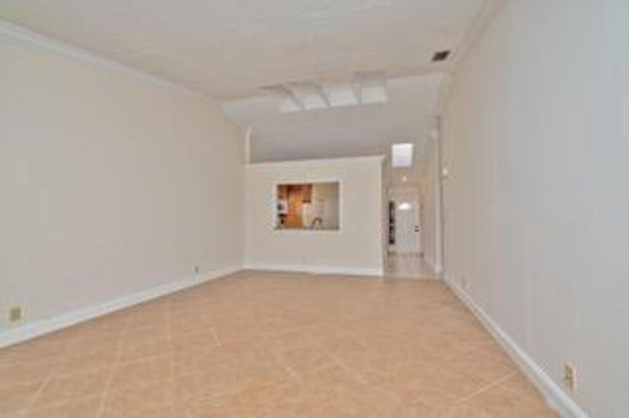 11492 Orange Blossom Ln - Photo 2 of 15