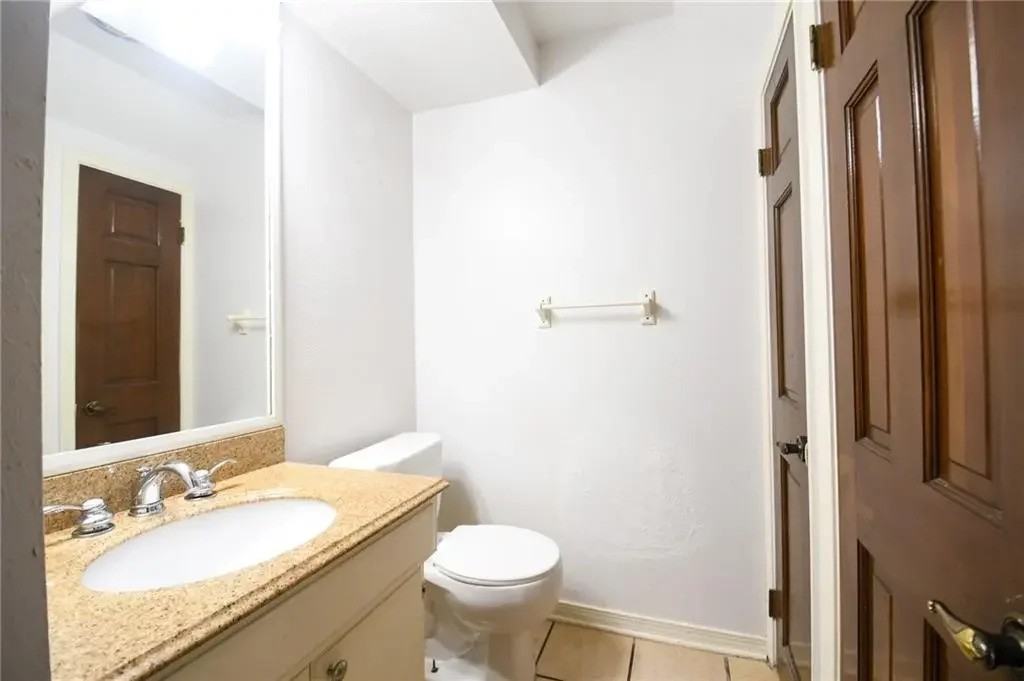 209 Pine St #9 - Photo 7 of 14