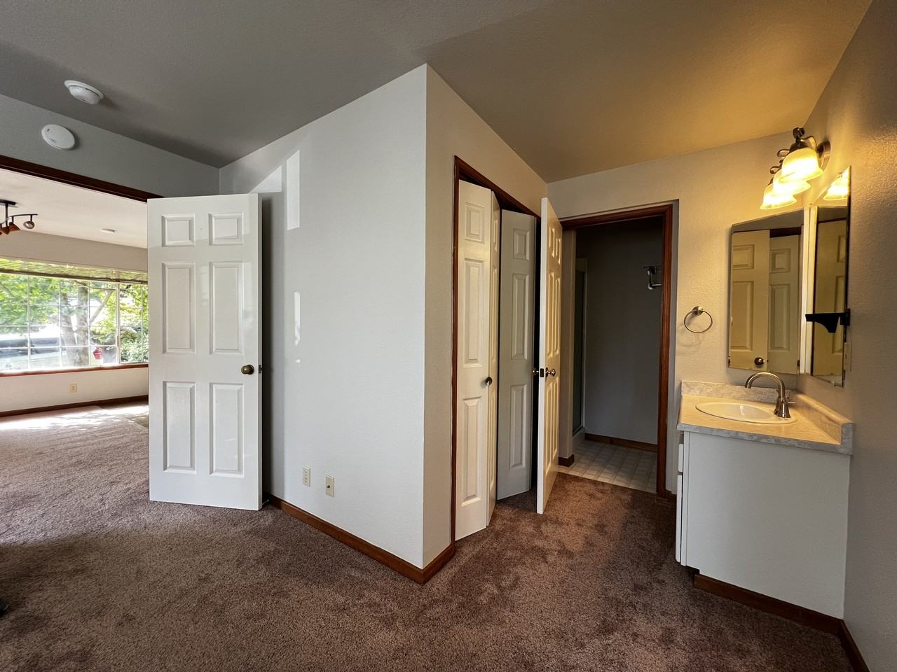 2913 Highland Ct #1 - Photo 5 of 17