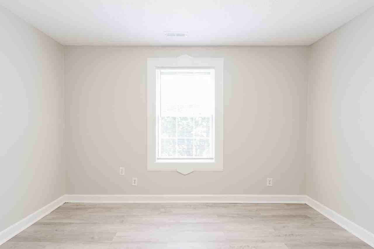 2517 Hemphill St #2 - Photo 3 of 21