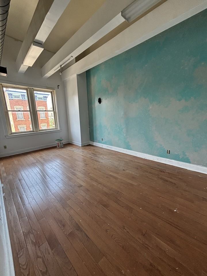 1212 Sycamore St #12 - Photo 7 of 14