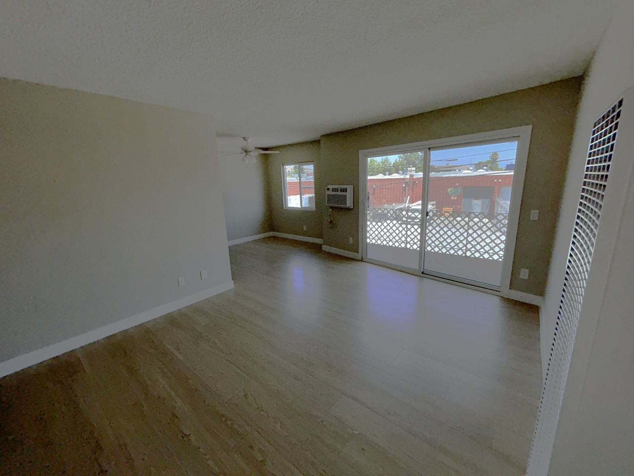8230 Owensmouth Ave #19 - Photo 4 of 19