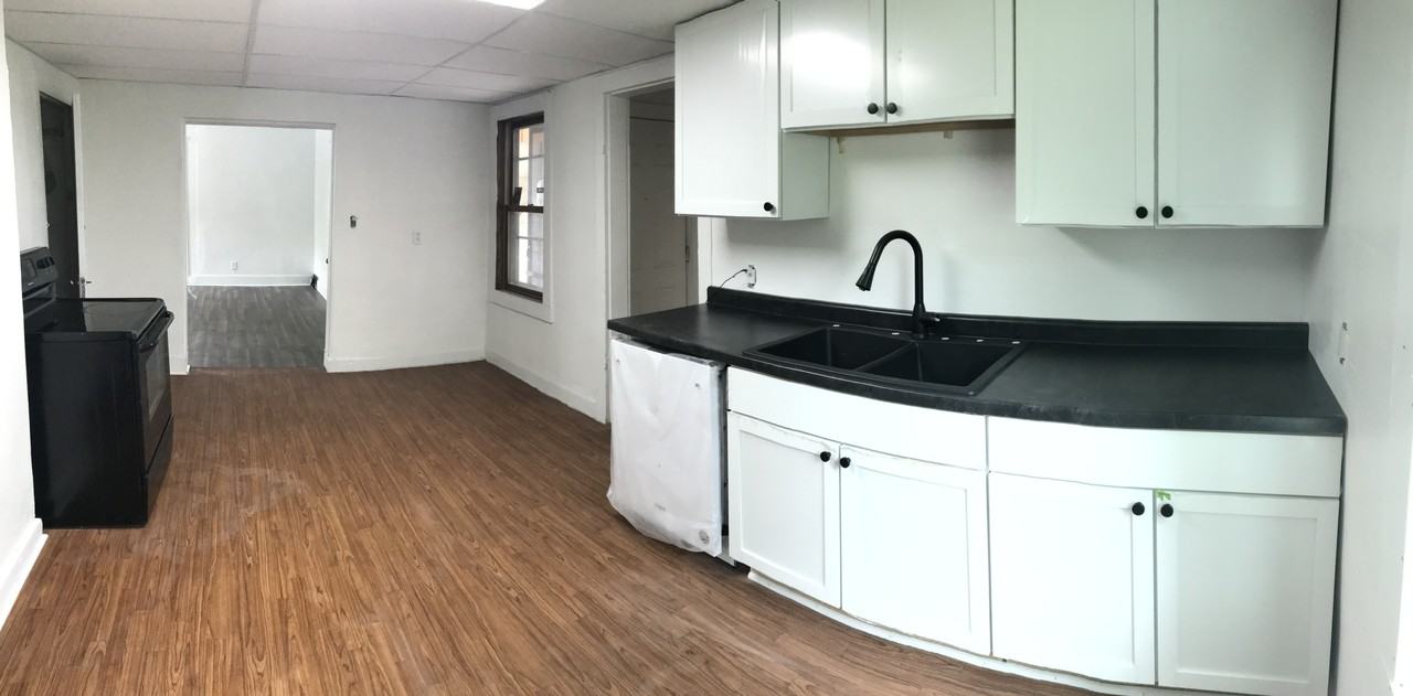 1422 Bush St - Photo 2 of 7