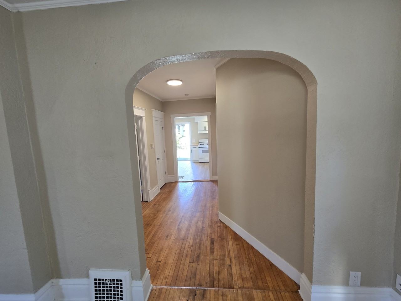 502 Pearl St #1 - Photo 6 of 41
