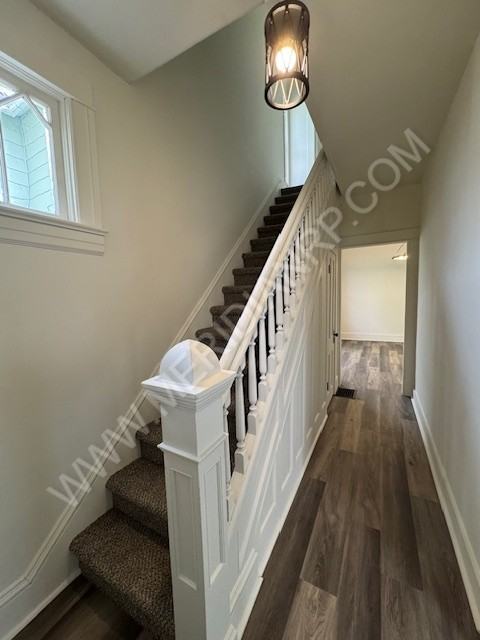 326 Greenwood Ave #1 - Photo 3 of 22