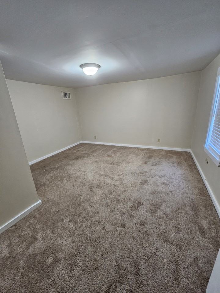 50 Charles St #3 - Photo 5 of 6