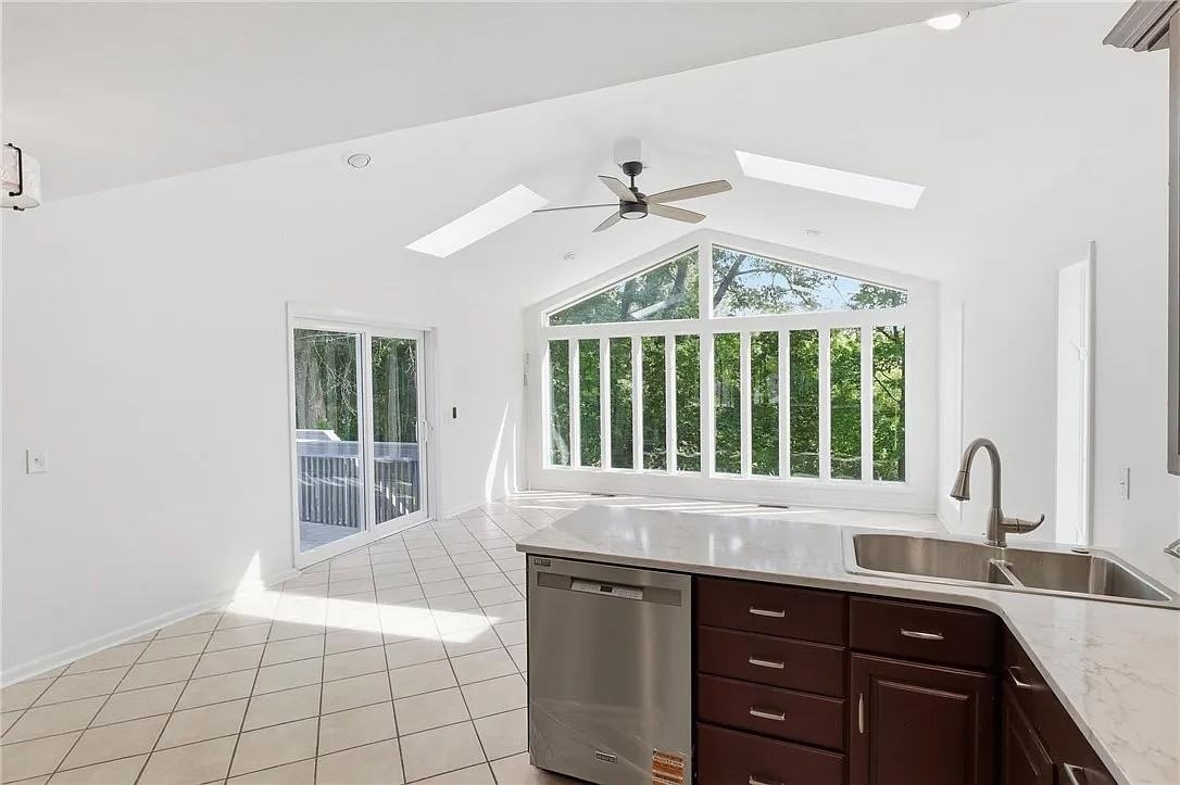 40 Oak Hill Ter #1 - Photo 7 of 28