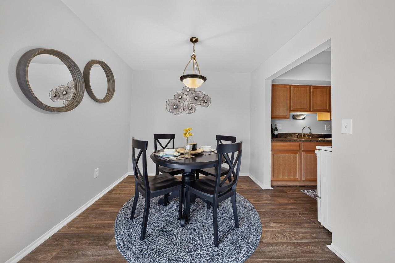 Drawbridge Apartments East - Photo 7 of 22