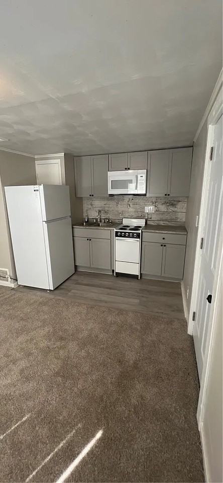 621 N 9th St #625 - Photo 3 of 6