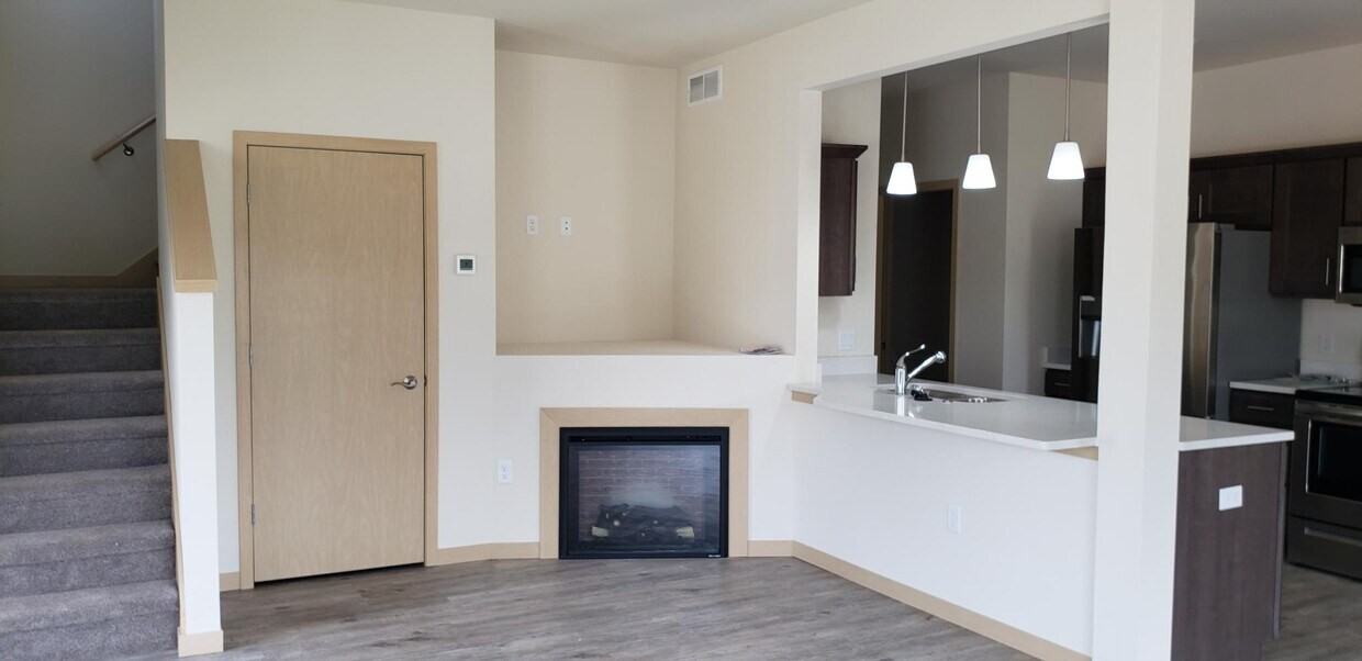 6014 Driscoll Dr #1 - Photo 5 of 18