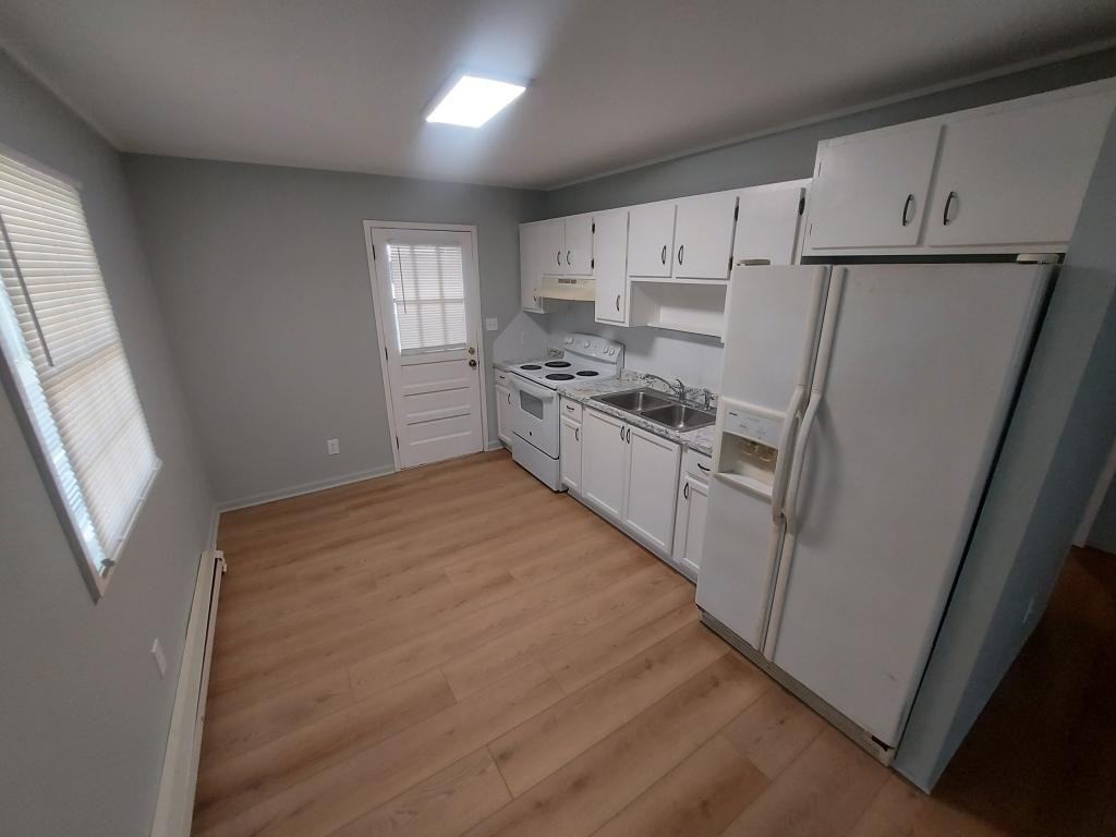 914 Pine Circle Dr - Photo 2 of 11