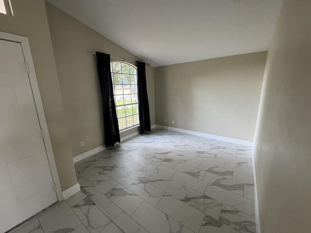 2347 Blake Way - Photo 6 of 26