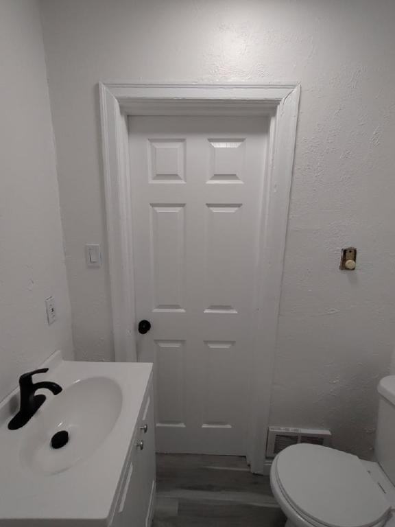 2108 Jefferson Ave - Photo 3 of 18