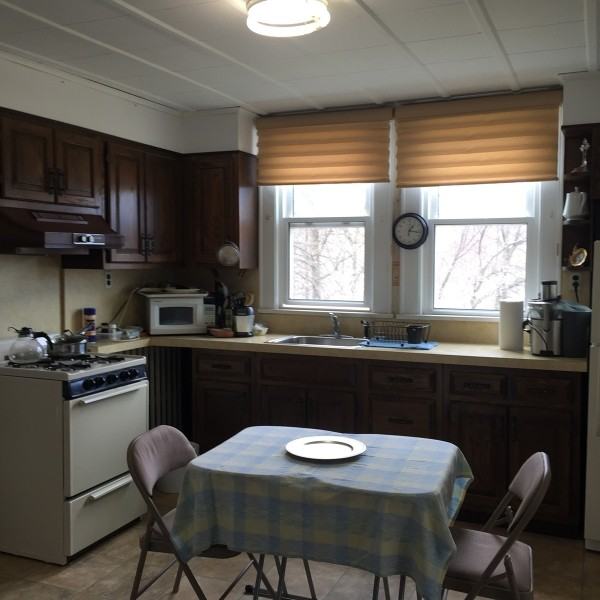 74 Ballentine Dr - Photo 3 of 5