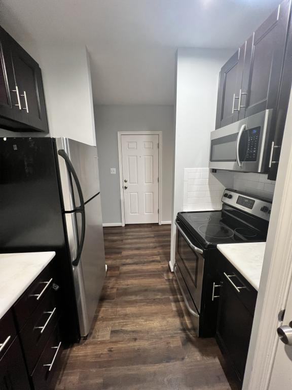 441 Mellon St Se - Photo 2 of 13