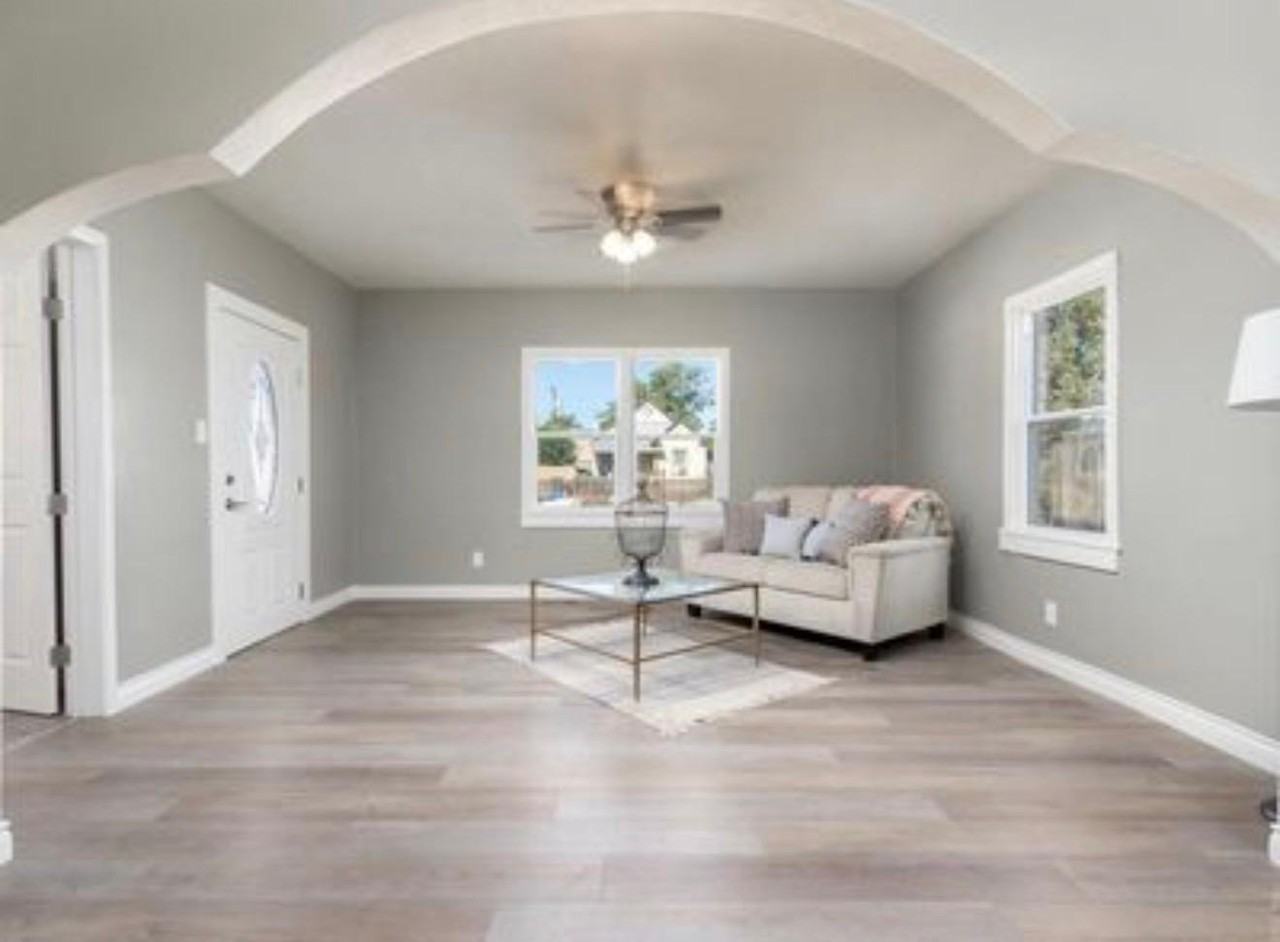1012 E Abriendo Ave - Photo 4 of 11