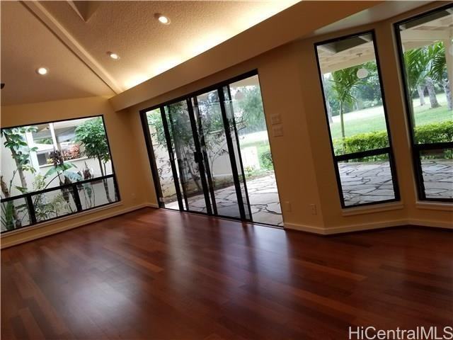 367 Holokai Pl - Photo 5 of 18