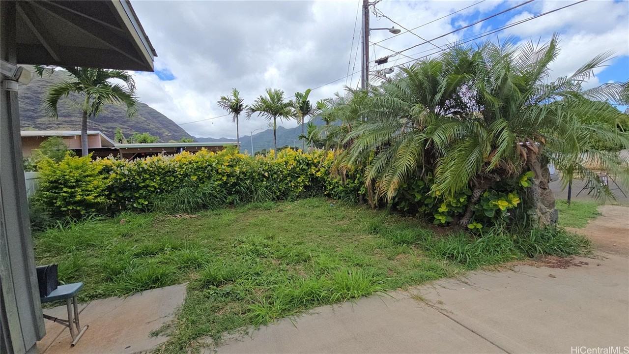 84-737 Manuku St - Photo 2 of 16