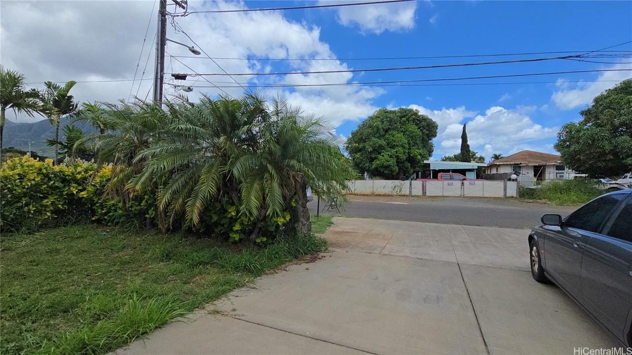 84-737 Manuku St - Photo 3 of 16
