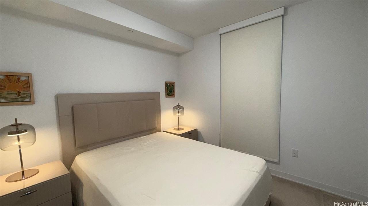 987 Queen St #1712 - Photo 3 of 25