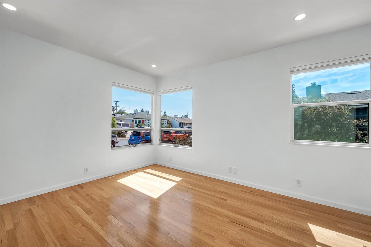 8447 Kittyhawk Avenue - Photo 4 of 18