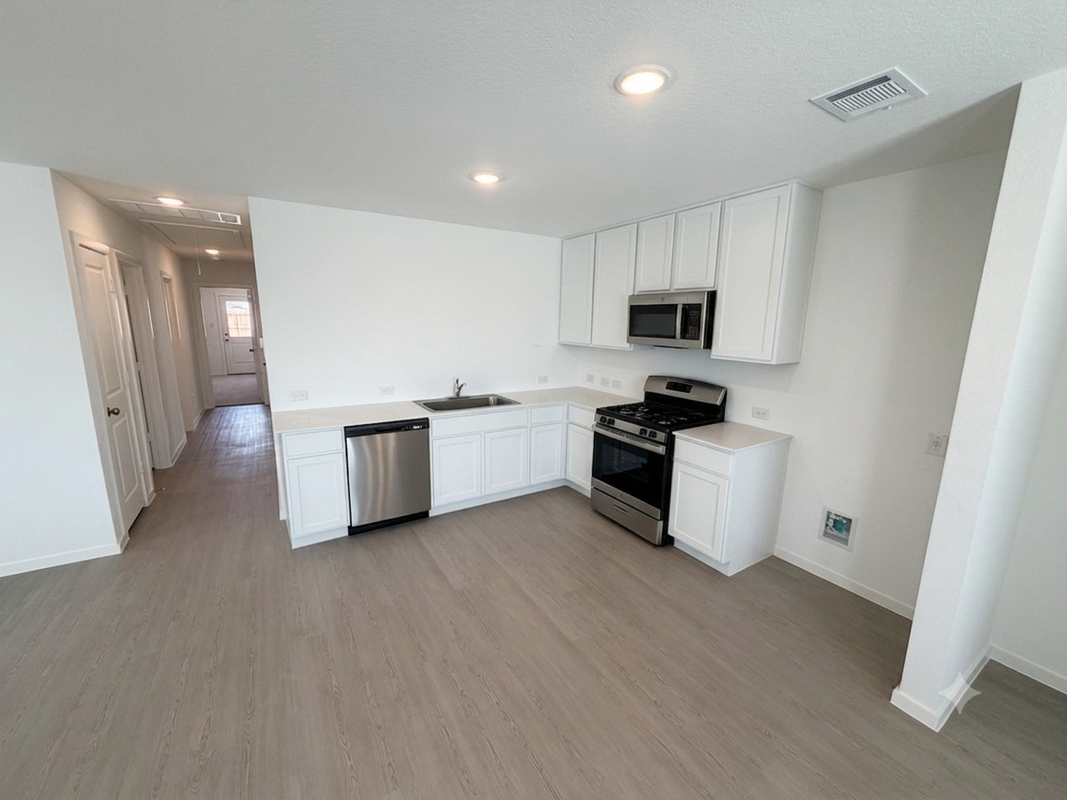 6630 Coquina Cv - Photo 2 of 10