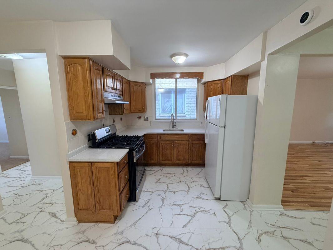 2076 E 63rd St - Photo 3 of 9