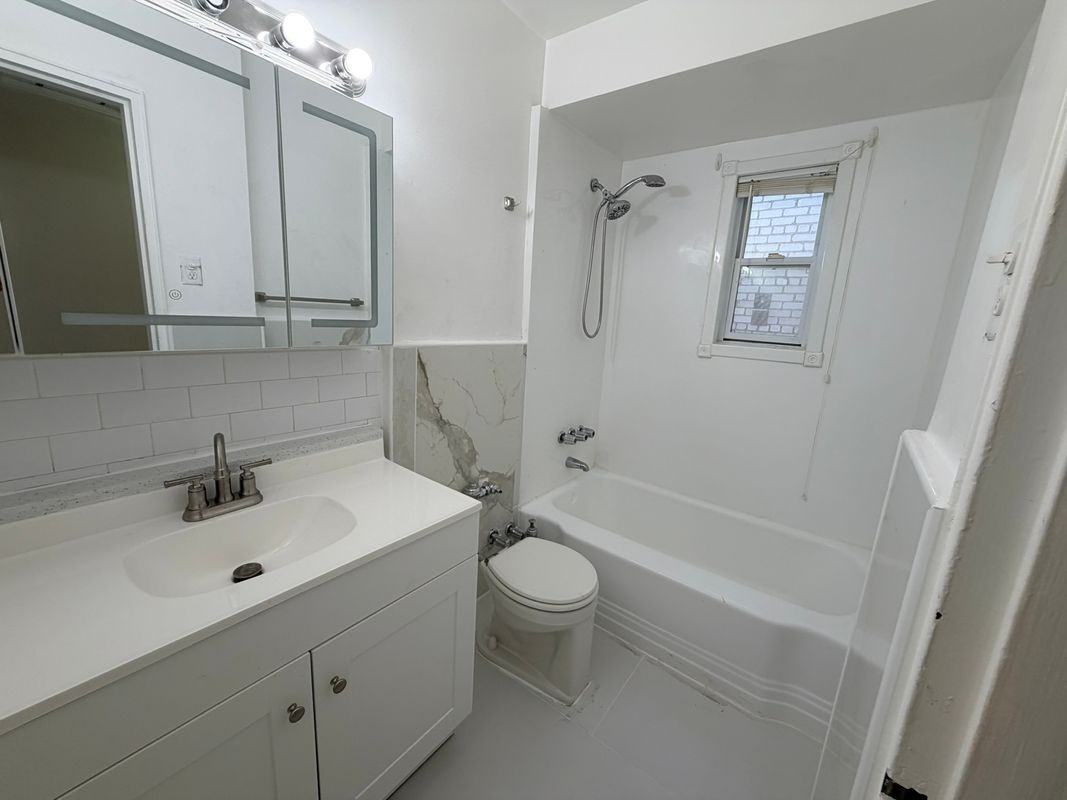 2076 E 63rd St - Photo 5 of 9