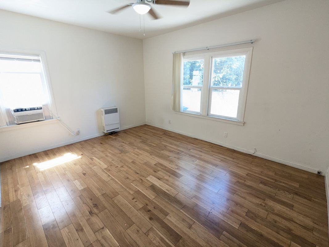 5337 Monroe St ##4 - Photo 7 of 10