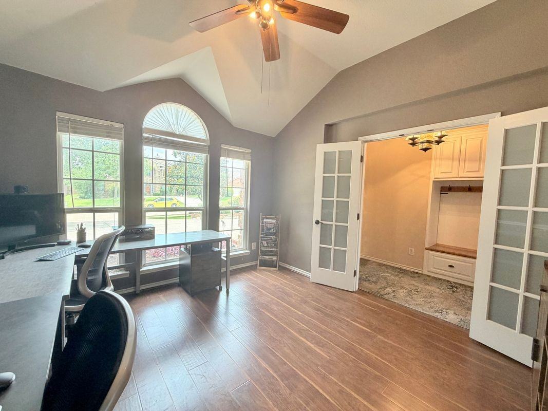 15760 Scenic Rd - Photo 3 of 18