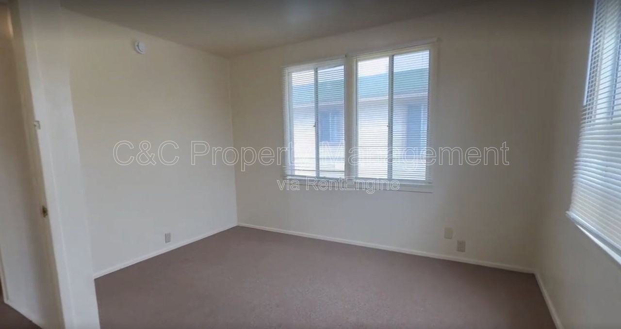 225 Carmel Ave #E - Photo 2 of 4