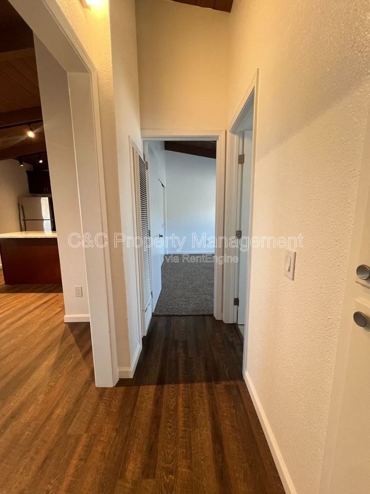 525 Madison St #G - Photo 4 of 10
