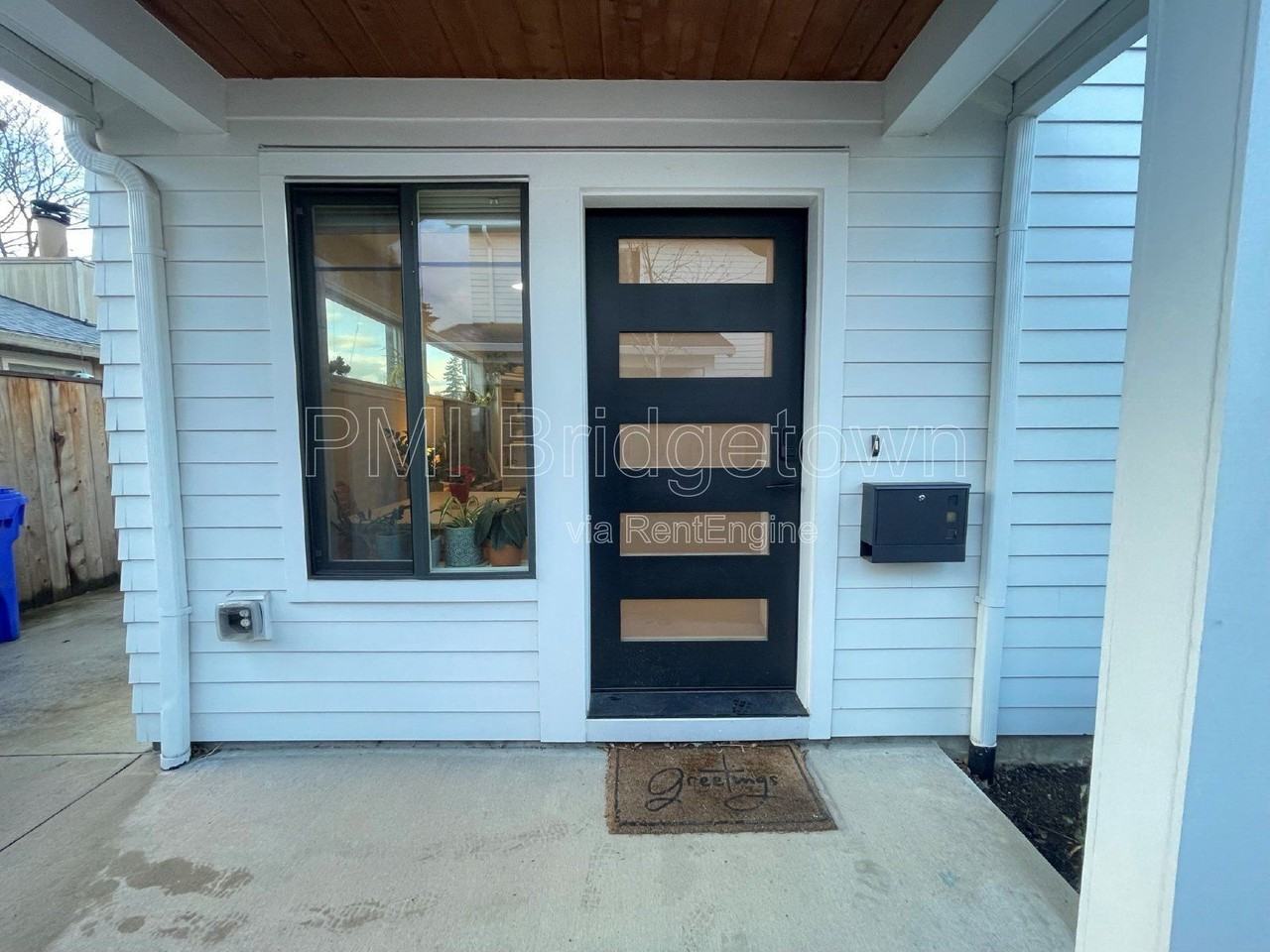 6517 Se Woodstock Blvd #B - Photo 3 of 17