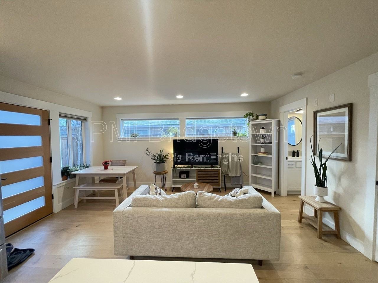 6517 Se Woodstock Blvd #B - Photo 5 of 17