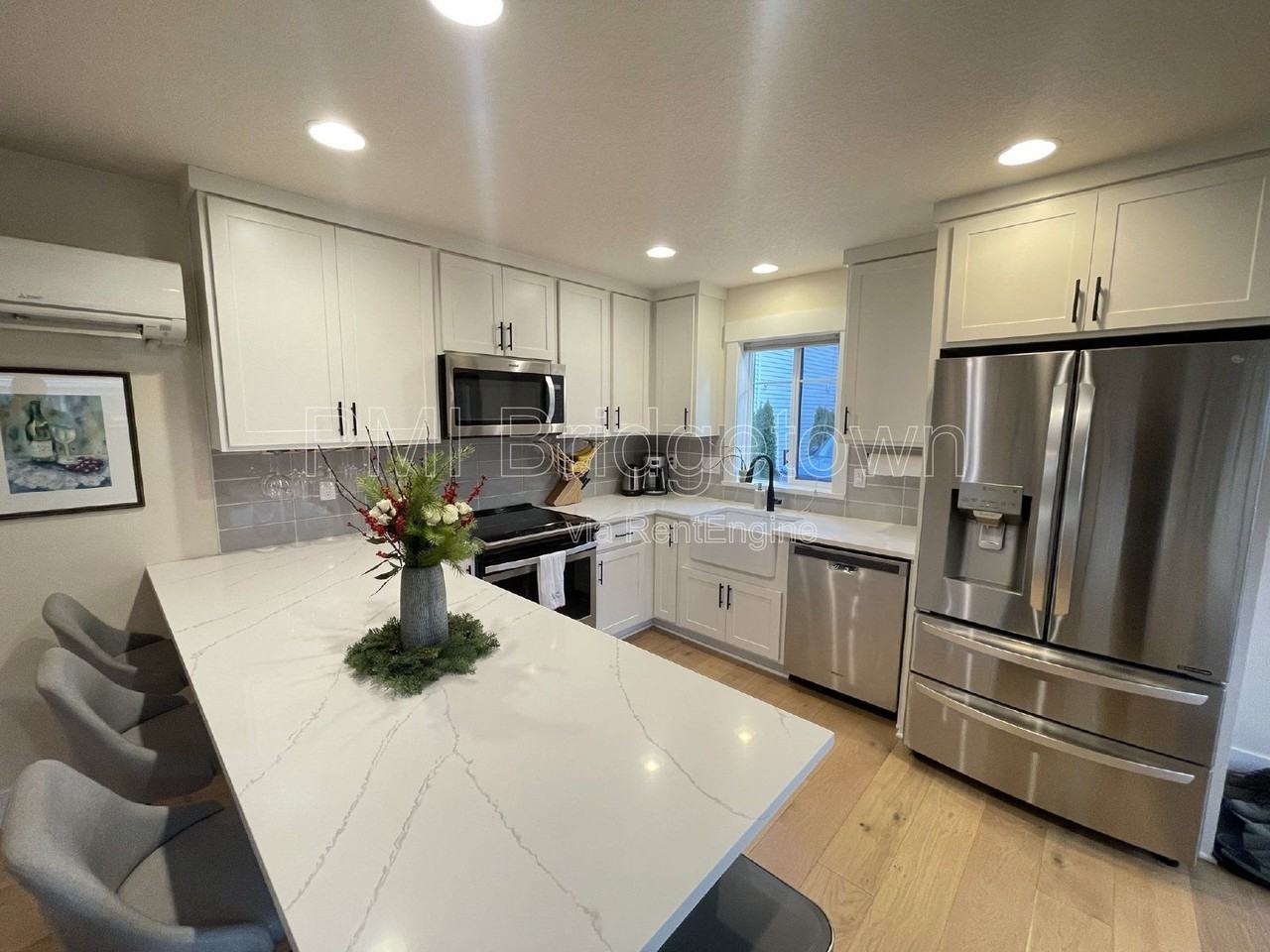 6517 Se Woodstock Blvd #B - Photo 6 of 17