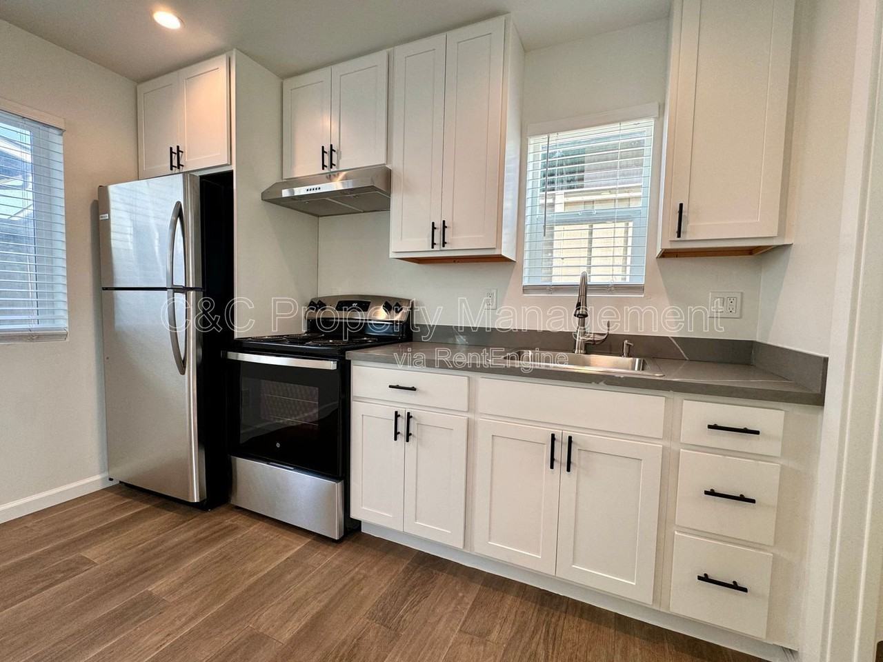1268 Prospect St #B - Photo 4 of 8